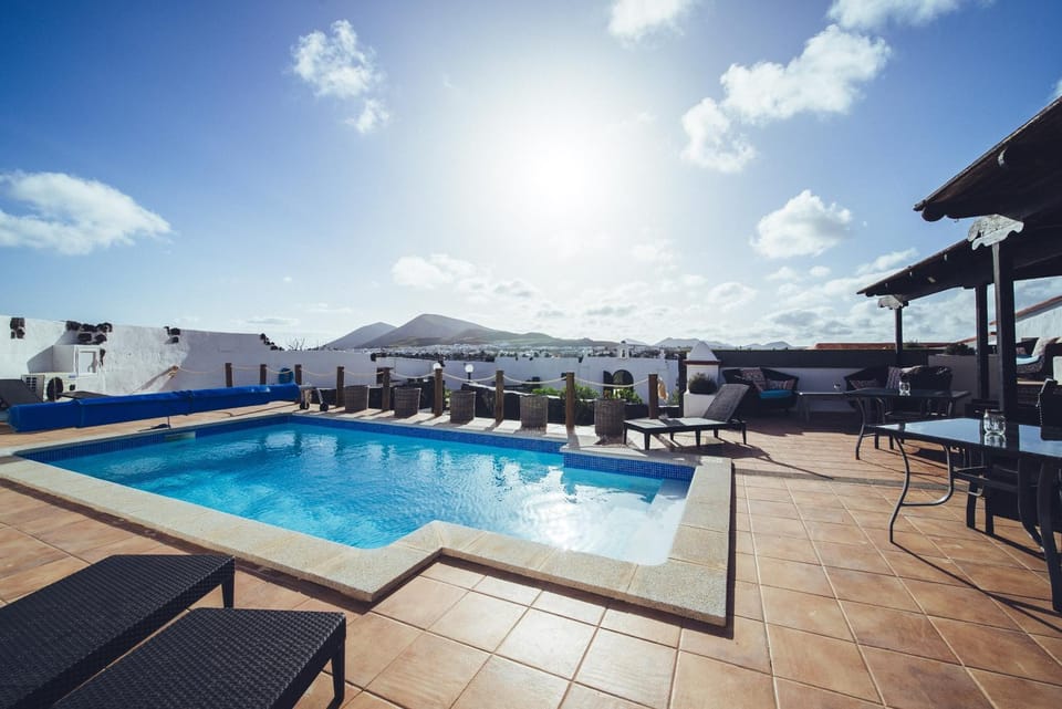 Balcony/Terrace, Swimming pool