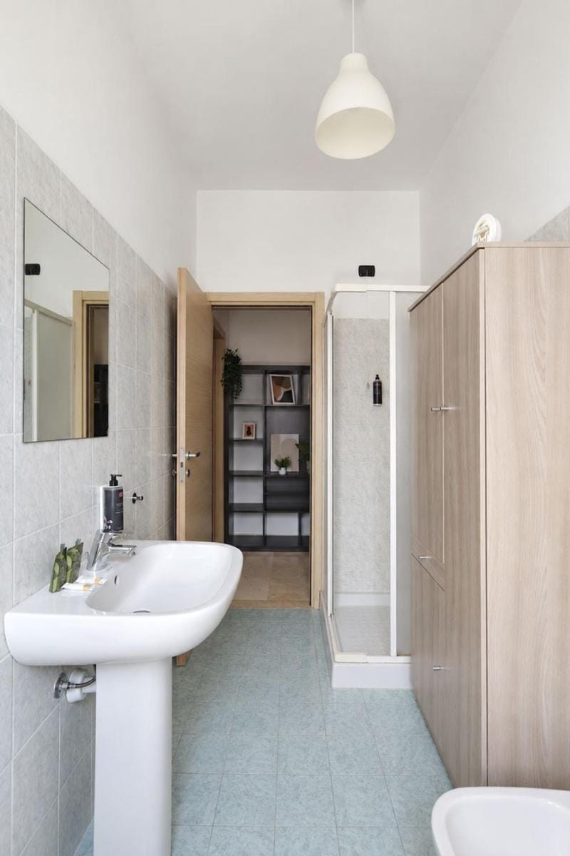 Shower, Toilet, Bathroom, bidet, wardrobe