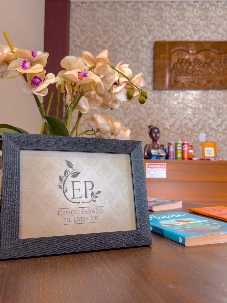 Property logo or sign