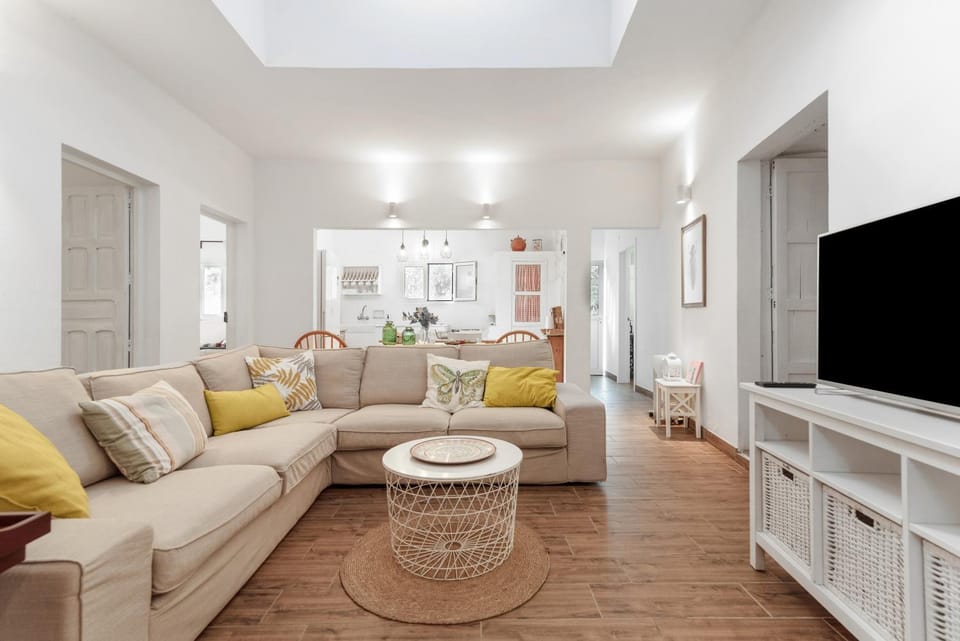 Property building, Living room