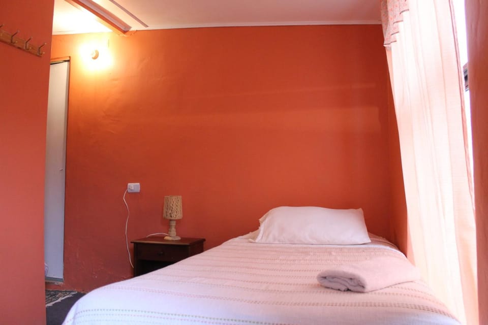 Hostal Cali Bed and Breakfast in Arica y Parinacota, Chile