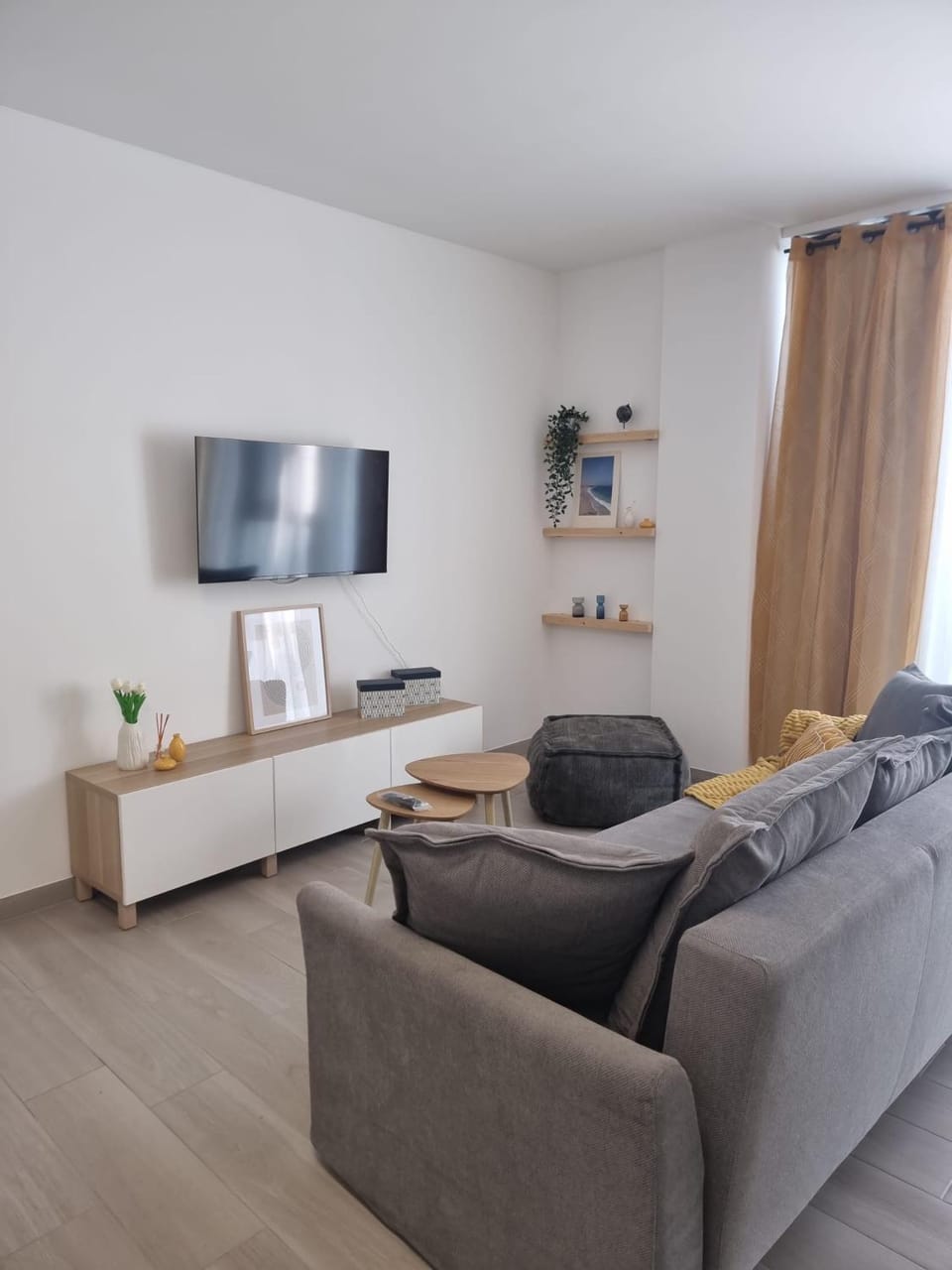TV and multimedia, Living room