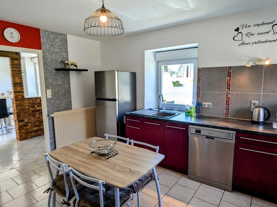 Maison plain pied avec jardin clos à Longchamps - FR-1-585-137 House in Grand Est