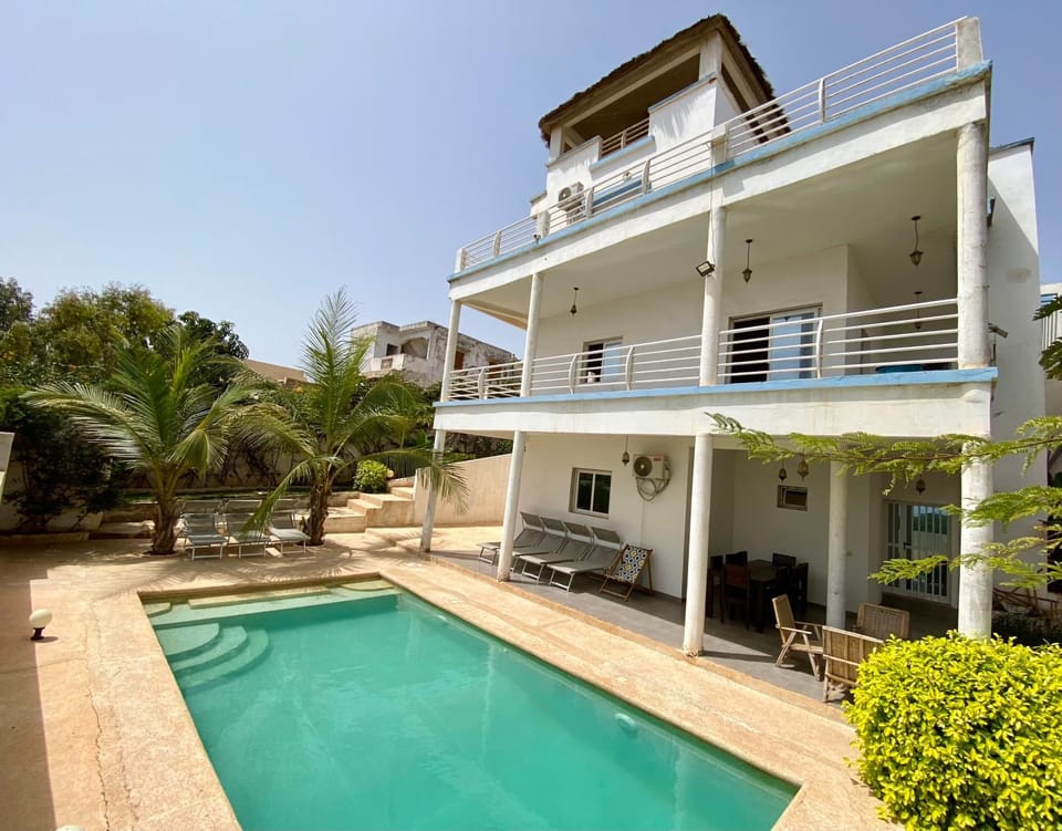 Property building, Patio, Day, Garden, Garden, View (from property/room), Balcony/Terrace, Balcony/Terrace, Garden view, Pool view, Swimming pool, Swimming pool, sunbed