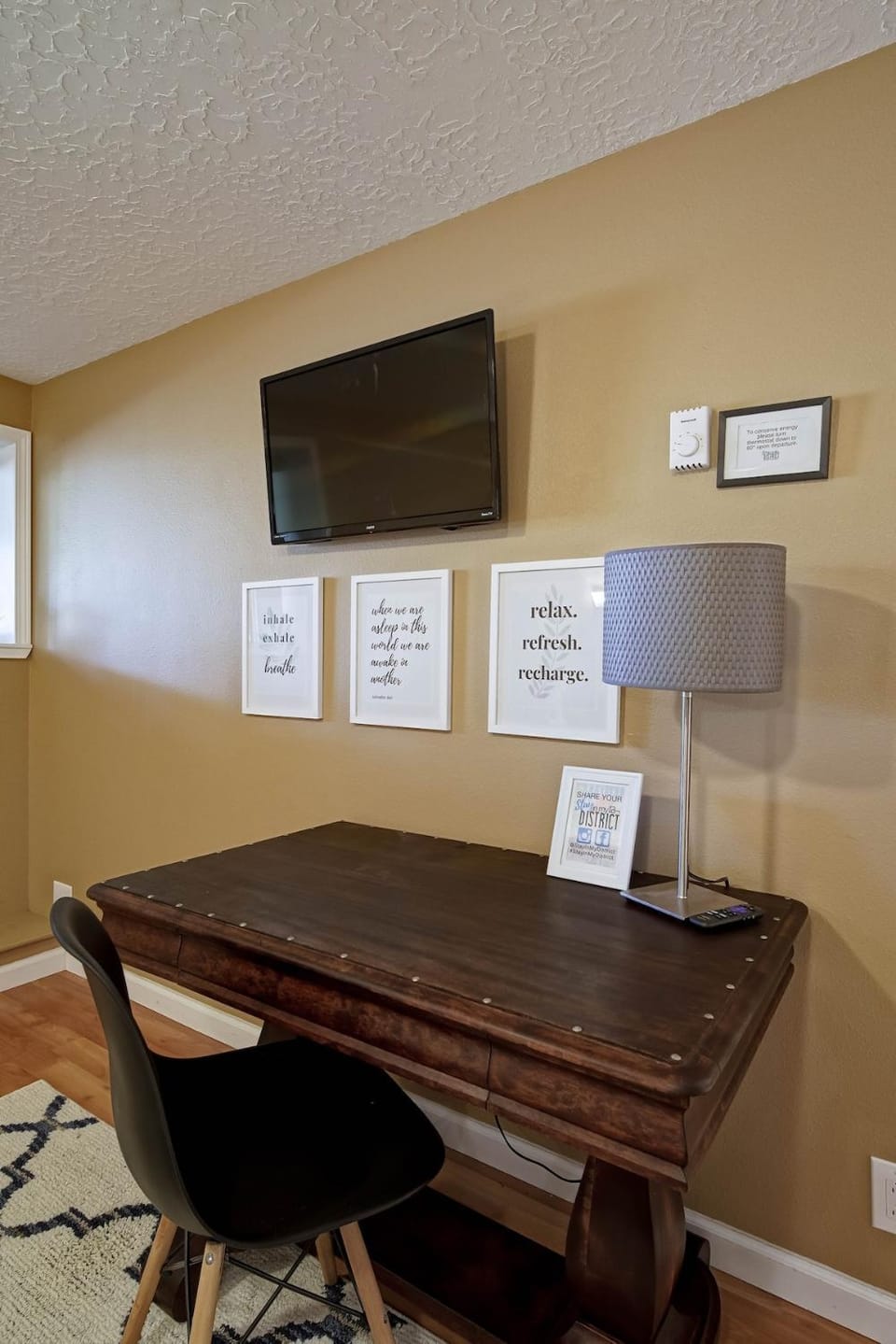 #StayinMyDistrict St Johns Forest Park Apt Apartment in Portland