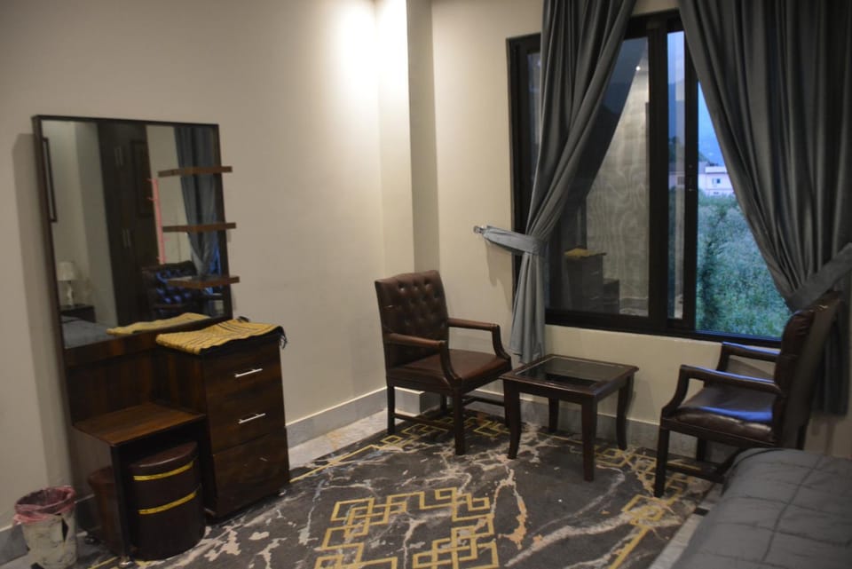 Living room, Seating area, hair dresser
