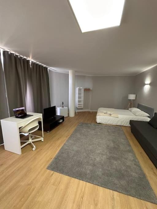 Pereira Azurara 3 quarto 5 Bed and Breakfast in Porto District