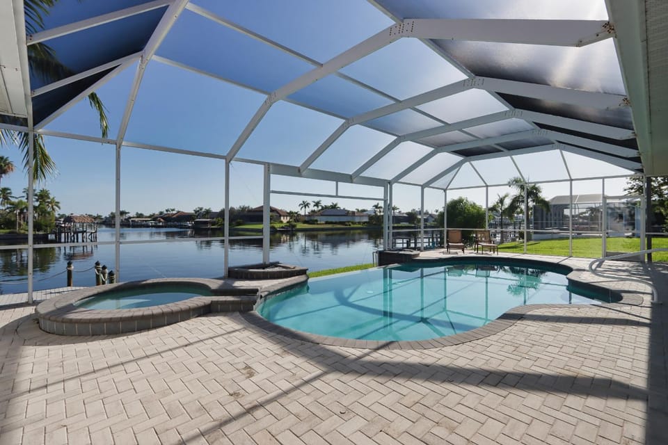 Zen Villa House in Cape Coral