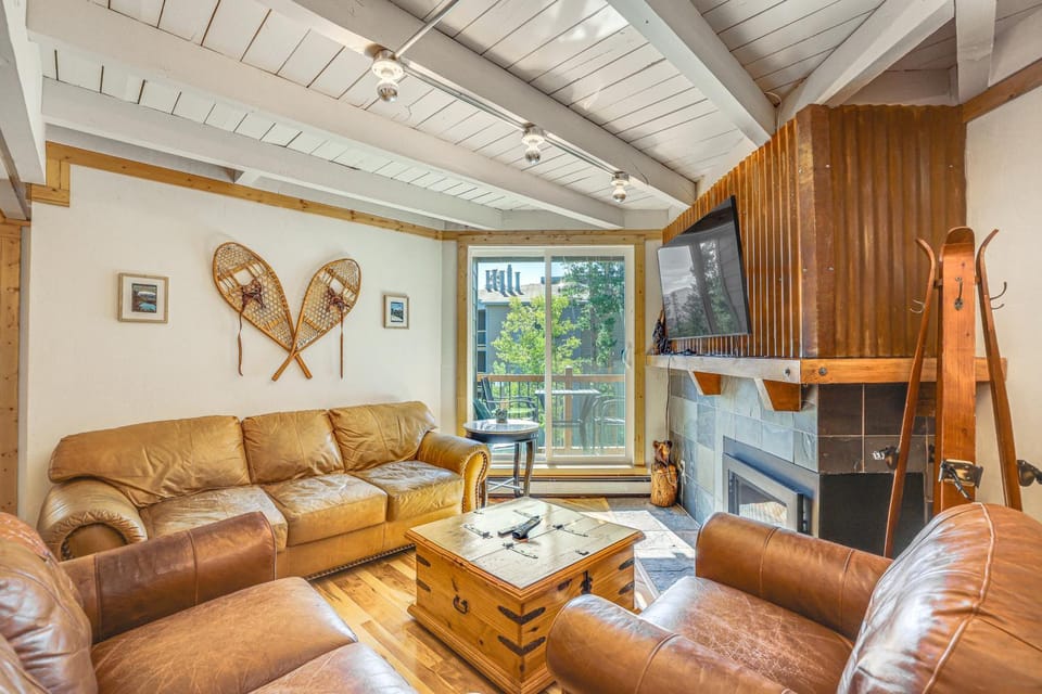Mtn-View Condo w/ Community Perks in Silverthorne House in Wildernest