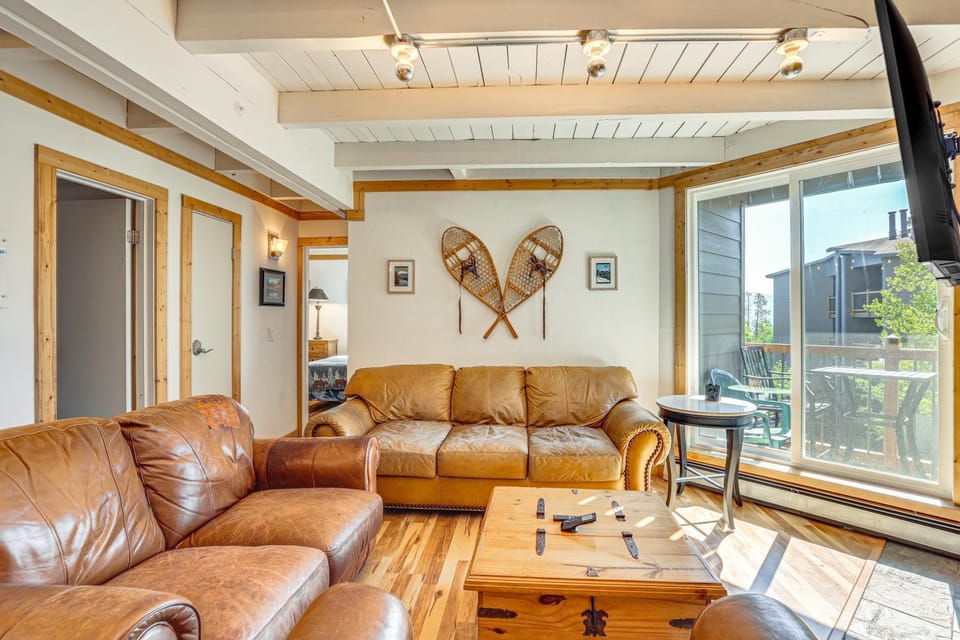 Mtn-View Condo w/ Community Perks in Silverthorne House in Wildernest