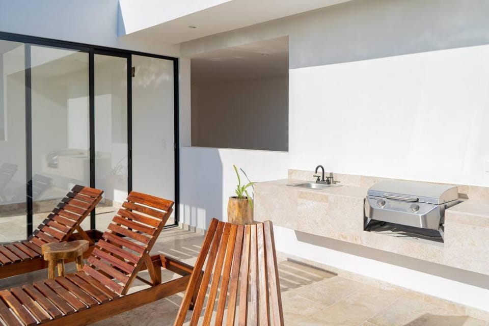 Beach Access Sunrise Condo private pool fast wifi Apartment in Tulum