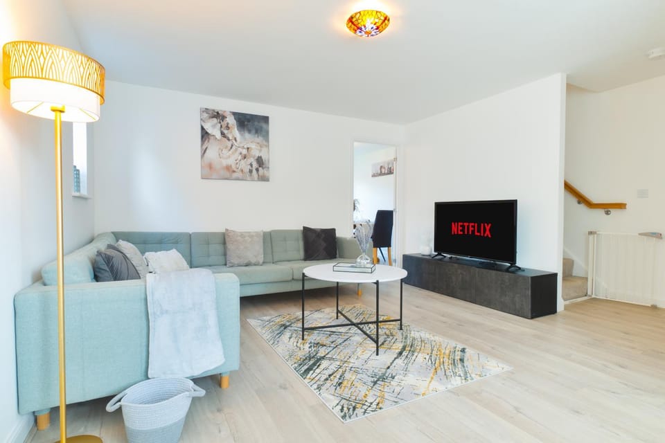 TV and multimedia, Living room, Seating area