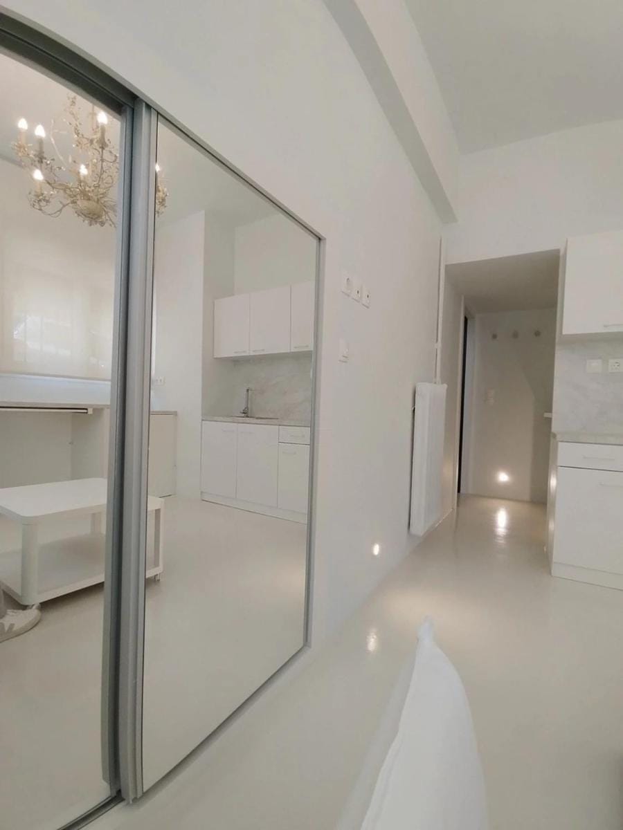 AMG Stylish Small Apartment in Pagkrati Close to Metro Apartment in Athens