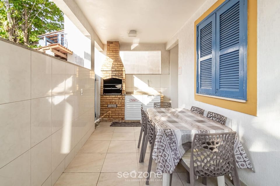 BBQ facilities, Dining area