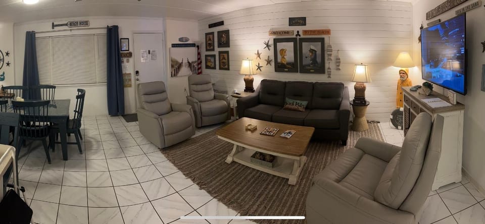 Captain's Quarters Apartment in Ocean City