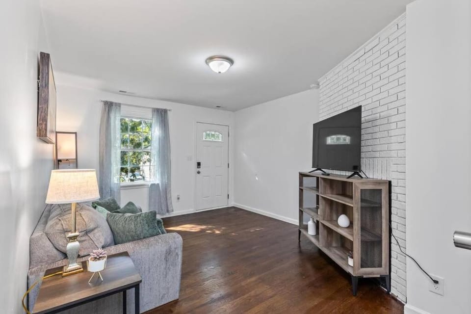 TV and multimedia, Living room, Photo of the whole room