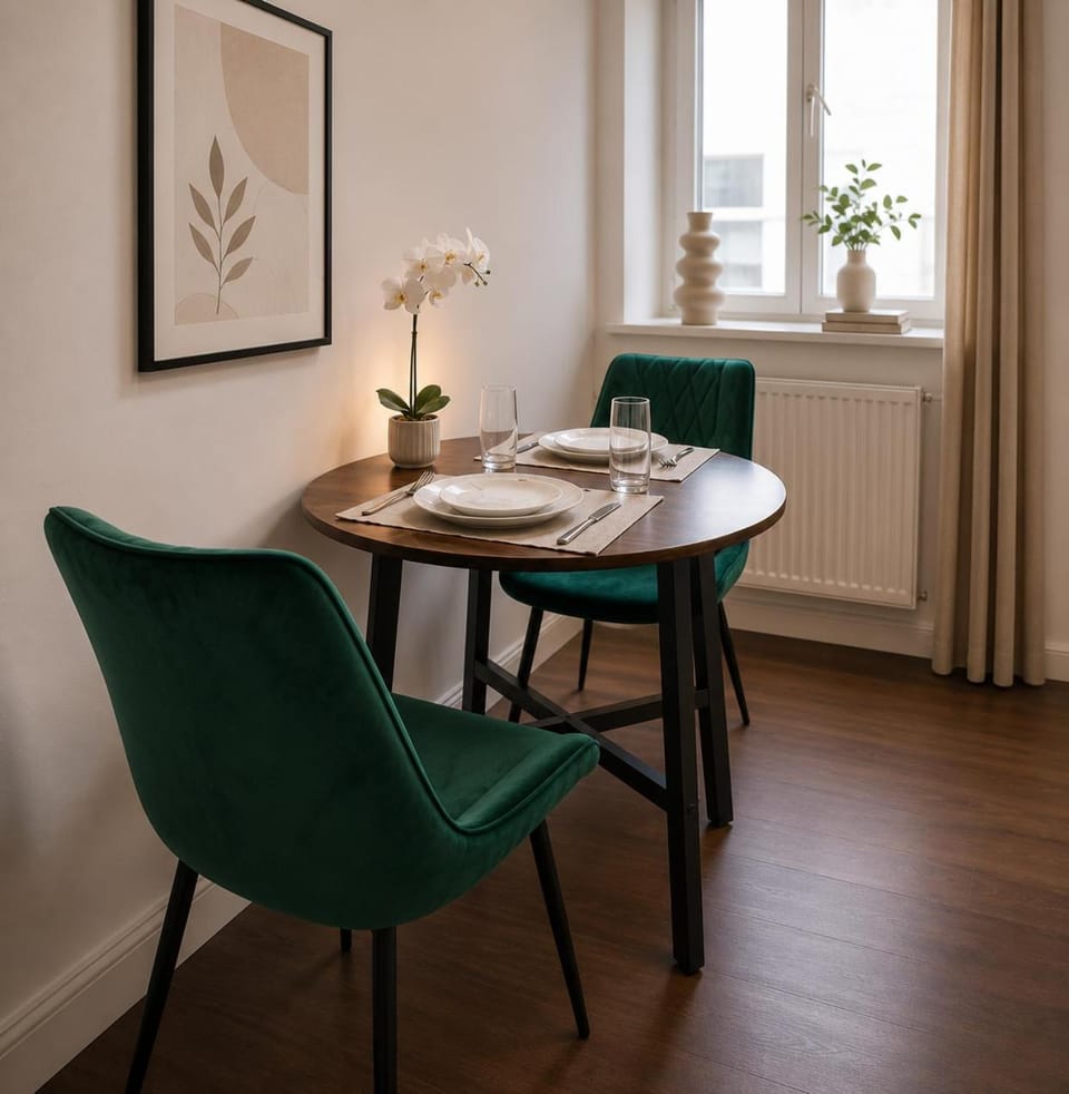 Cozy Two Bedroom at Chelsea Cloisters Hotel Apartment in City of Westminster