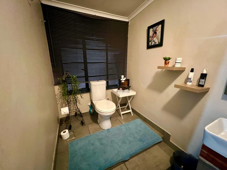 Toilet, Bathroom