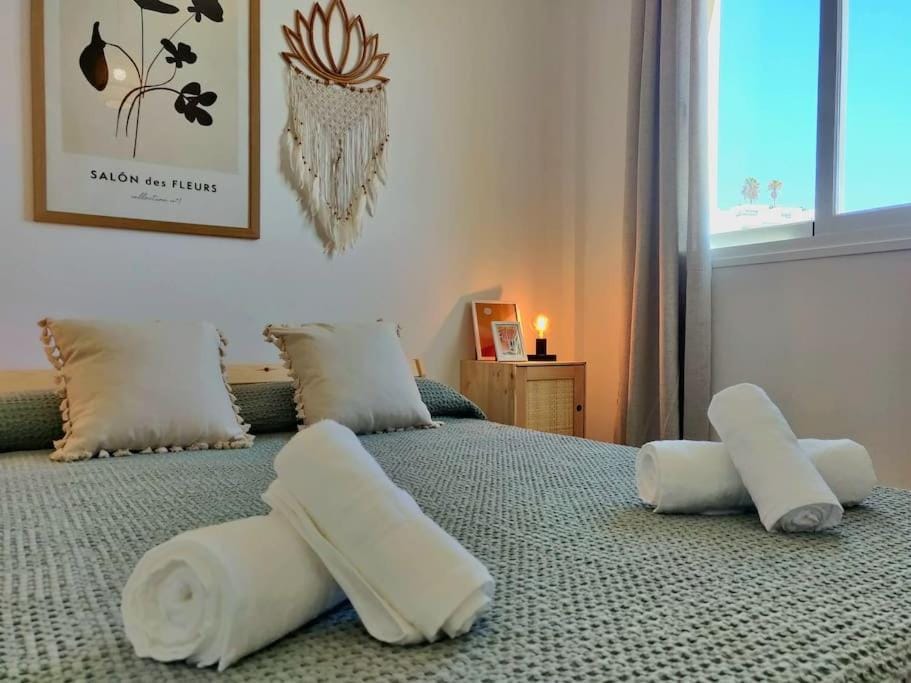 Apartamento moderno con vistas al mar, piscina & parking Apartment in Fuengirola