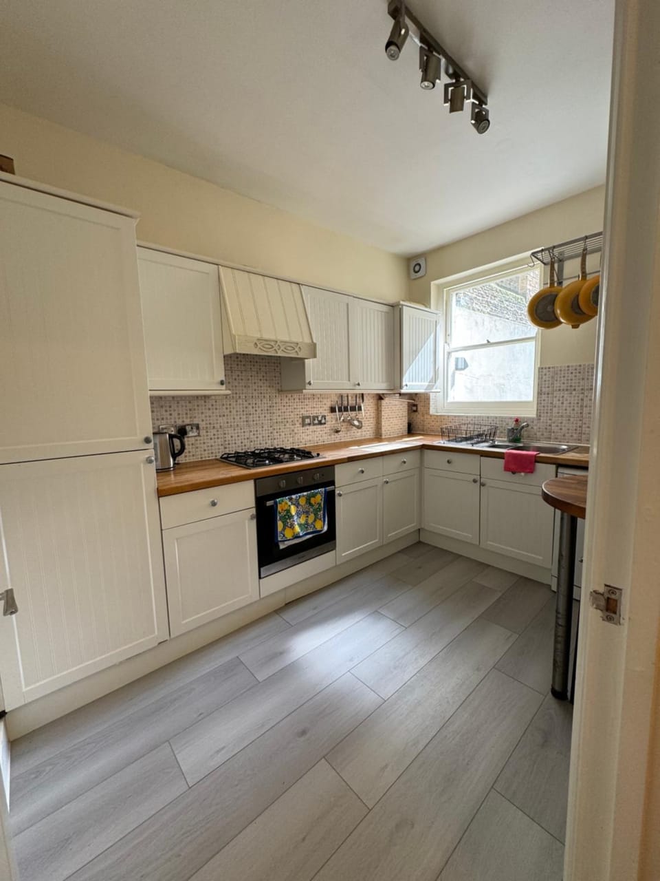 A beautiful room with a private garden Vacation rental in City of Westminster