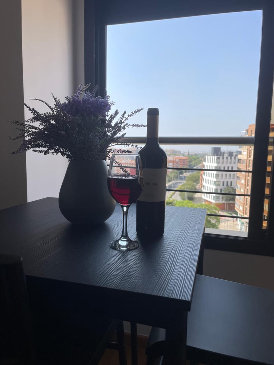 View (from property/room), Dining area, City view