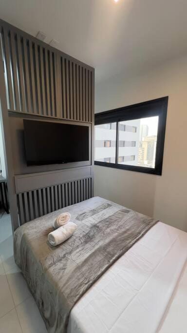 Bed, TV and multimedia, Photo of the whole room