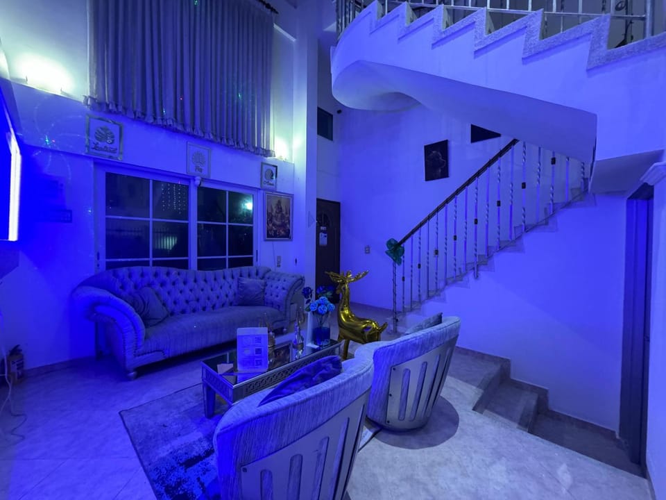 Private House - 4 Pisos - 100 Mts de la playa House in La Boquilla