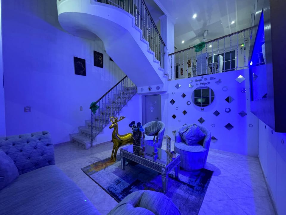 Private House - 4 Pisos - 100 Mts de la playa House in La Boquilla