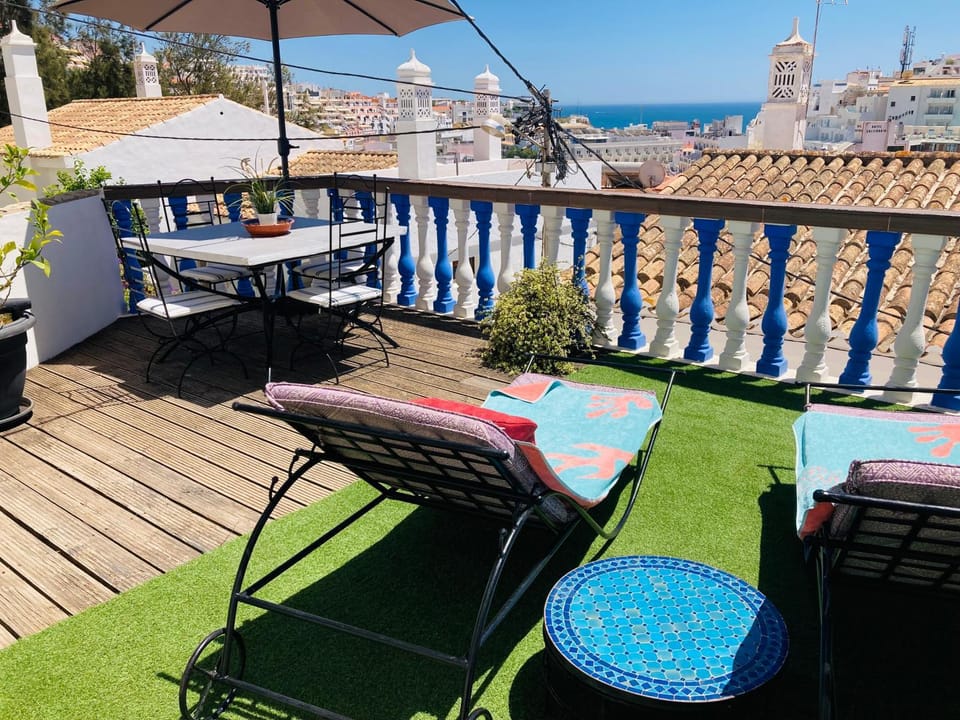 Villa 2BDR with sea view, private pool Villa in Albufeira