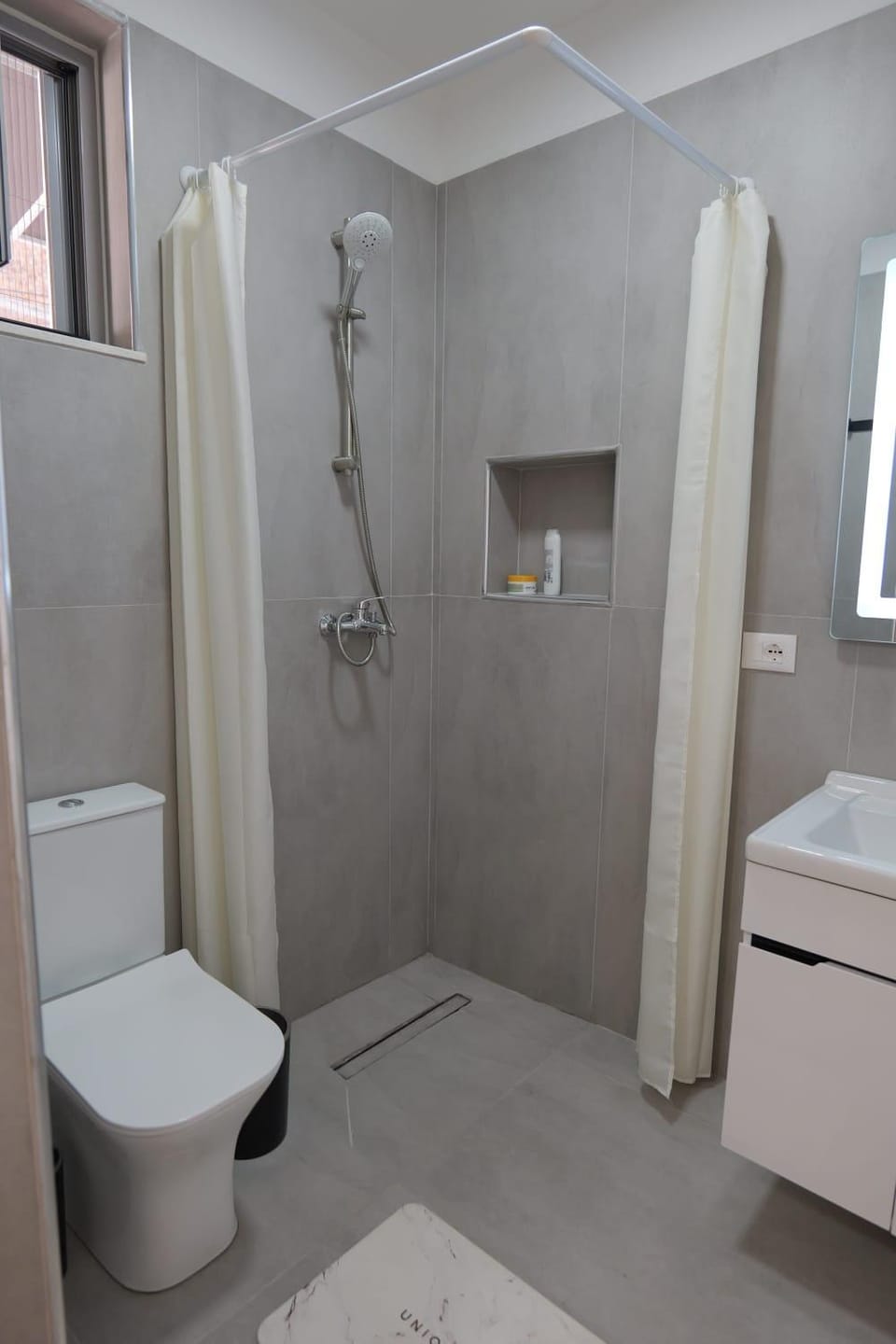 Shower, Bathroom
