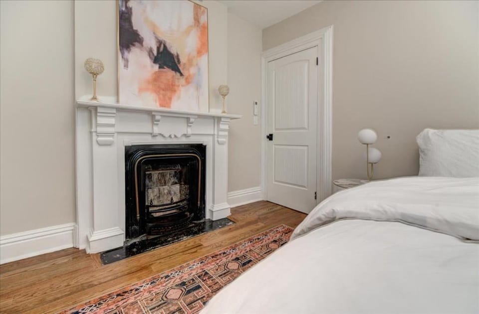 7BR Spacious Property Perfect For up to 15! House in West Orange
