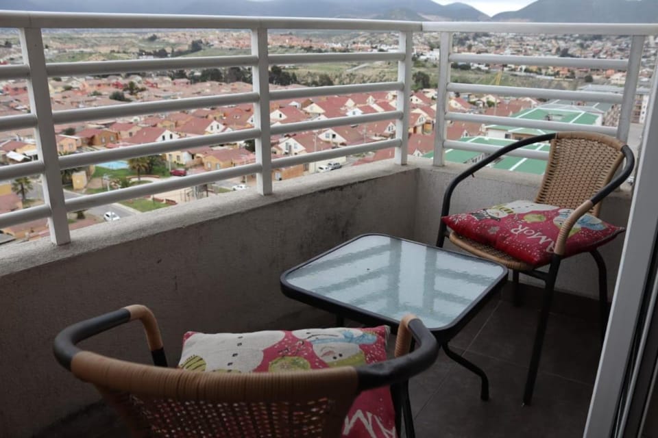 View (from property/room), Balcony/Terrace, City view