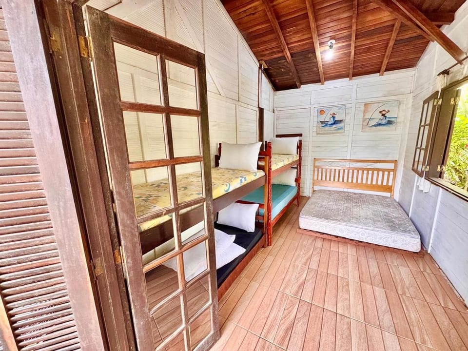 Casa de 2 quartos e 1 mezanino na ilha do Mel próximo ao mar House in State of Paraná