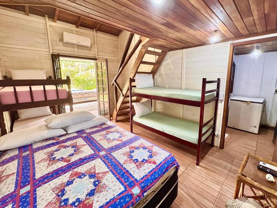 Casa de 2 quartos e 1 mezanino na ilha do Mel próximo ao mar House in State of Paraná
