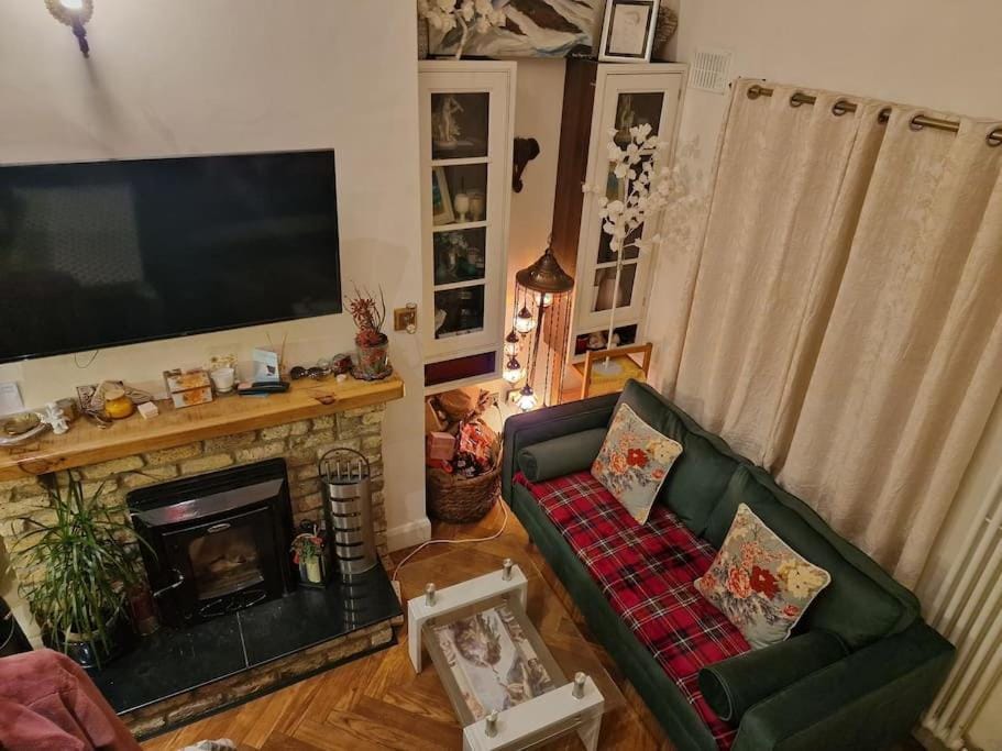 Trinity Cottage 2 bed with mezzanine Apartment in Dublin