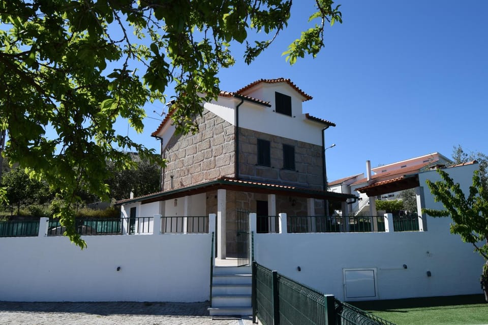 Patio, Facade/entrance, BBQ facilities, Swimming pool