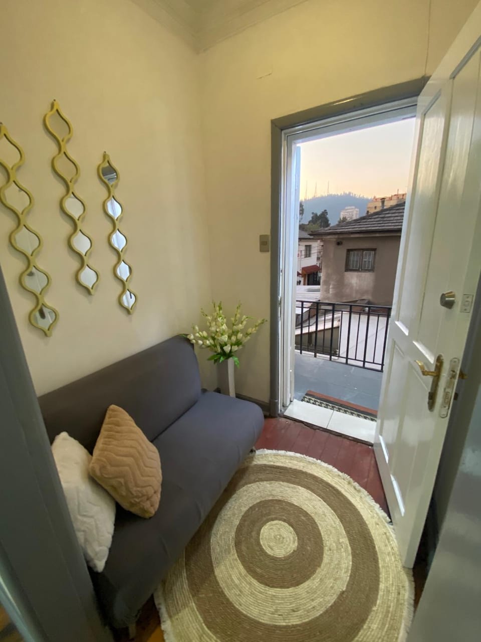 Patio, View (from property/room), Balcony/Terrace, Living room, Seating area