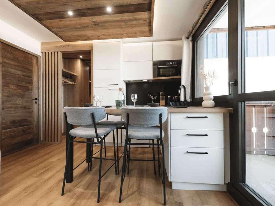 Appart cosy 4 pers rénové au cœur de Val Thorens avec accès aux pistes - FR-1-545-49 Apartment in Les Allues