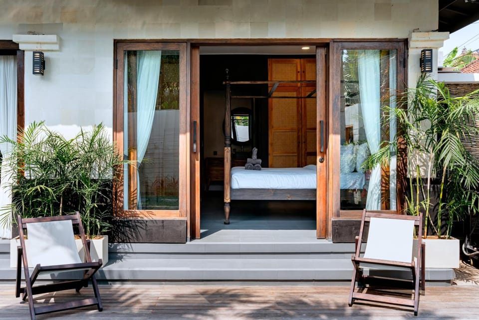 Patio, Bedroom, sunbed