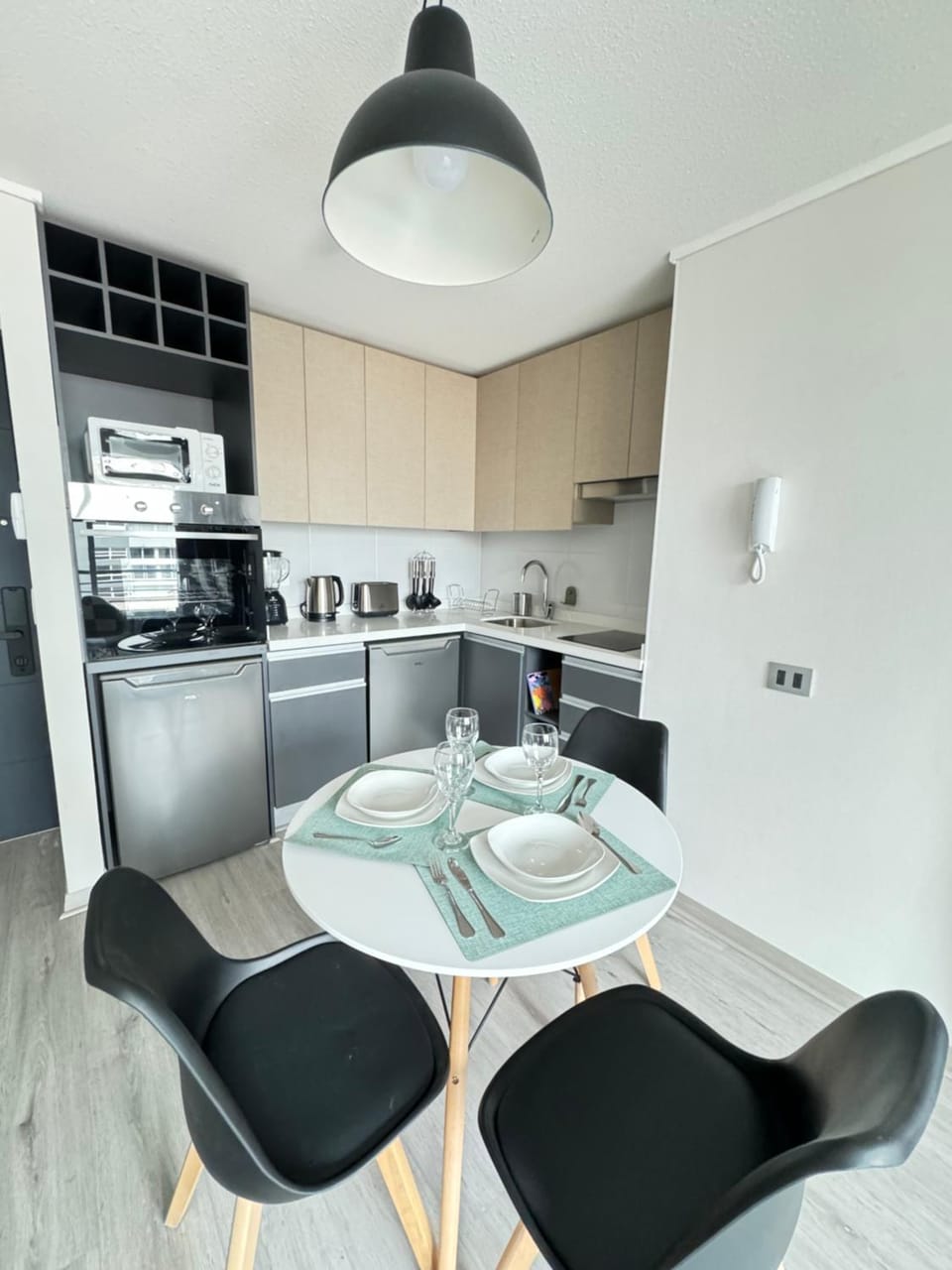 Kitchen or kitchenette, Dining area, dishwasher
