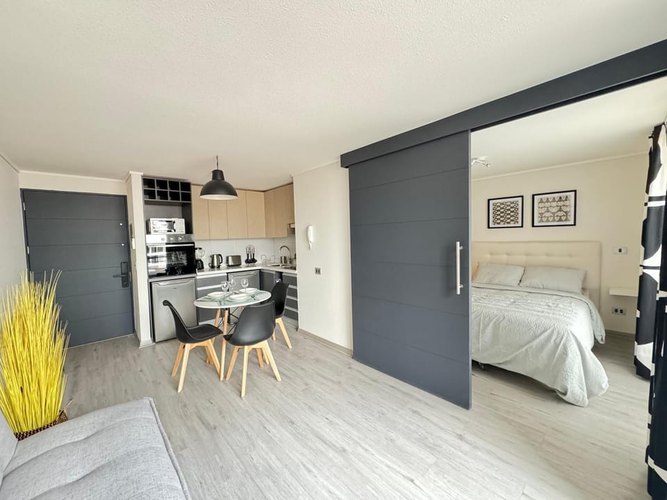 Bed, Kitchen or kitchenette, Photo of the whole room, Bedroom