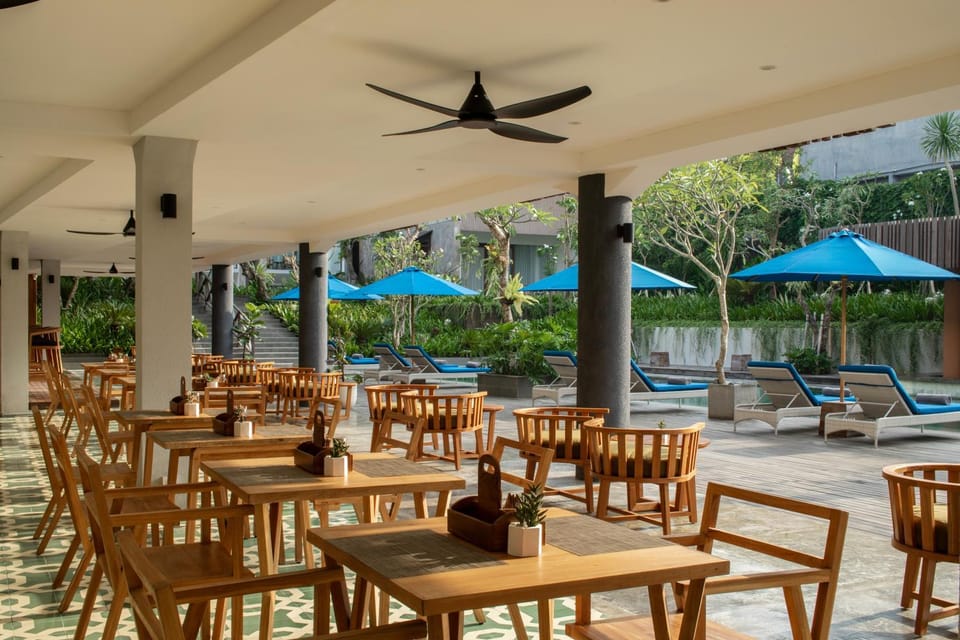 Property building, Restaurant/places to eat, Swimming pool, Breakfast