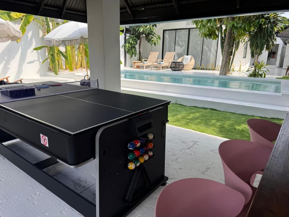 Billiard, Game Room, Table tennis, Evening entertainment, Pool view