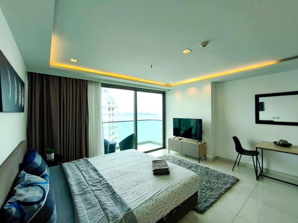 Sea View at Wong Amat Tower 3505 Apartment in Pattaya City