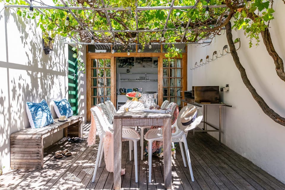 Patio, BBQ facilities, Garden, Balcony/Terrace, Seating area