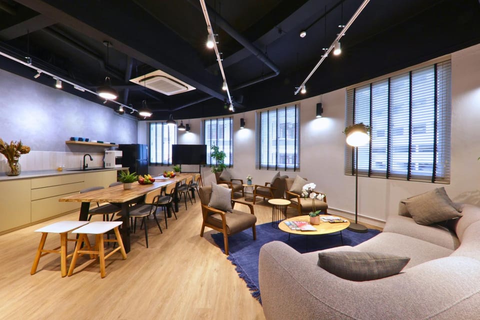 Communal lounge/ TV room