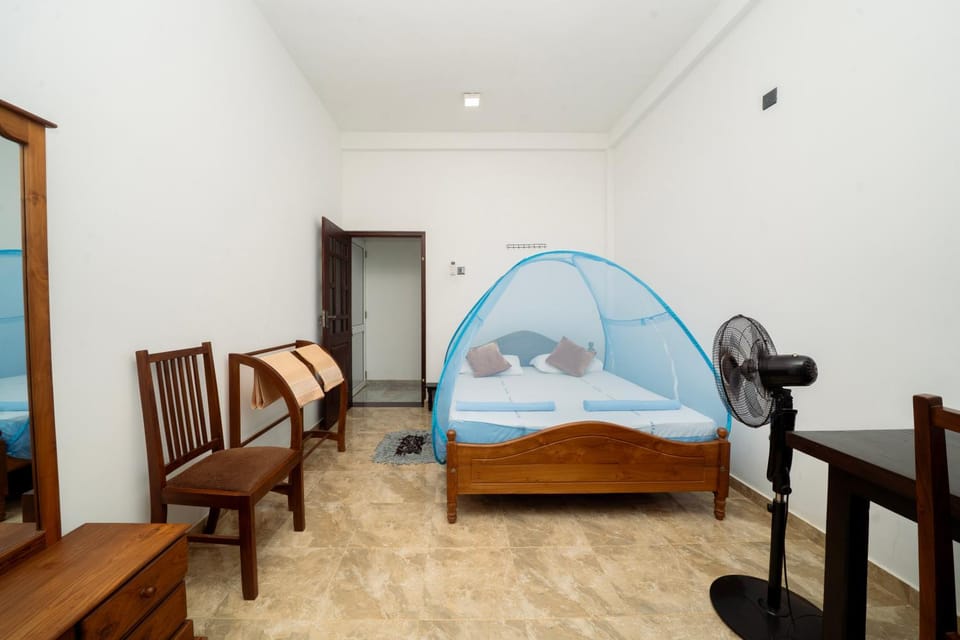 Bed, Photo of the whole room, Bedroom, air conditioner