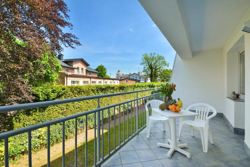 Property building, Balcony/Terrace