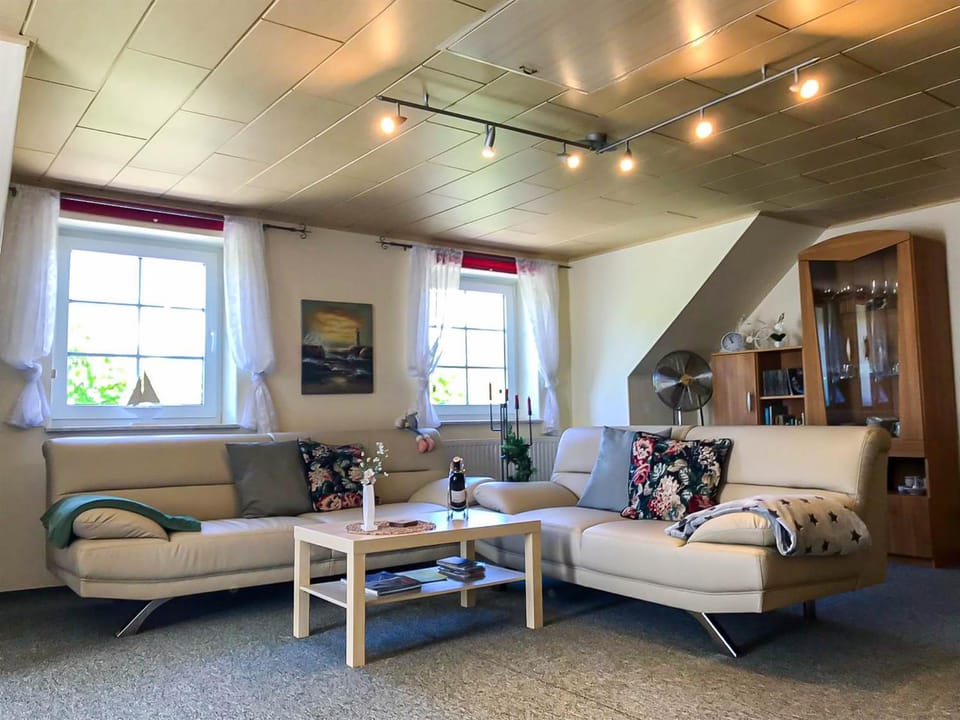 Living room, Photo of the whole room, Seating area