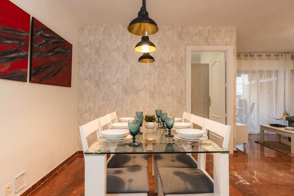 Living room, Seating area, Dining area